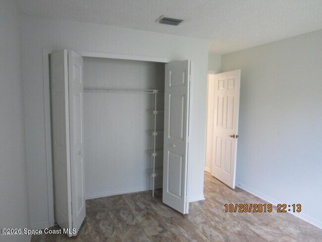 Building Photo - 151 Plover Ln