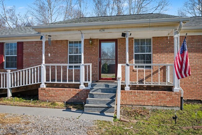 Building Photo - Spacious 3 Bedroom Home in Ashland City!