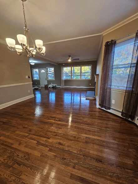 Building Photo - 50 Yeomans Ave