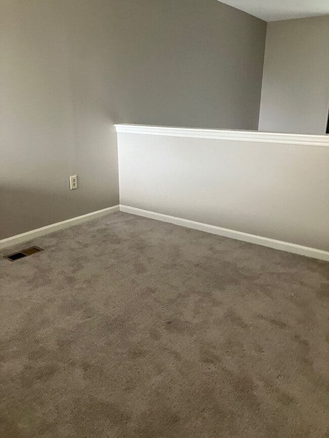 Building Photo - Comfortable, All-New Liverpool TownHome