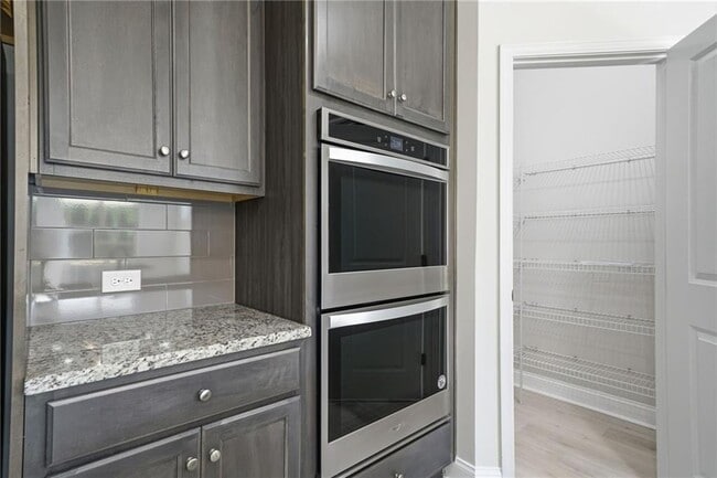 Building Photo - 7040 Ansley Pk Wy