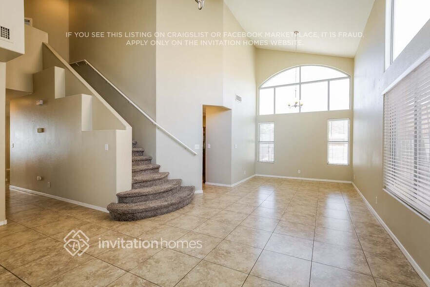 Building Photo - 1013 Companion Way