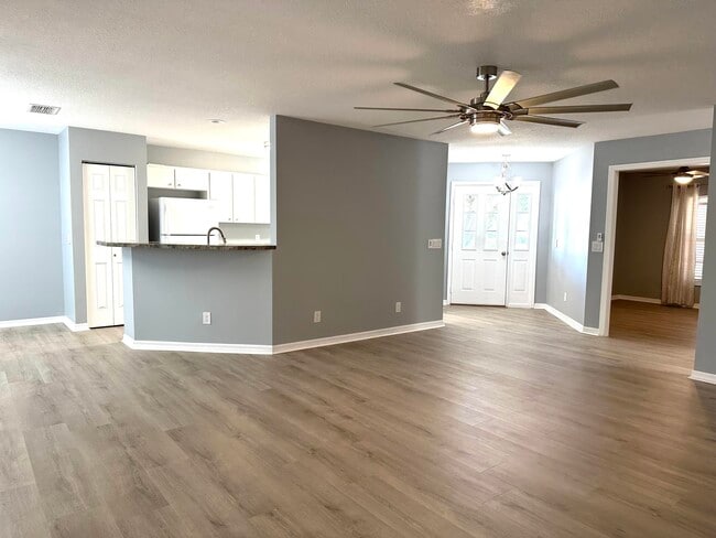 Building Photo - 9706 SW 92nd Place Rd