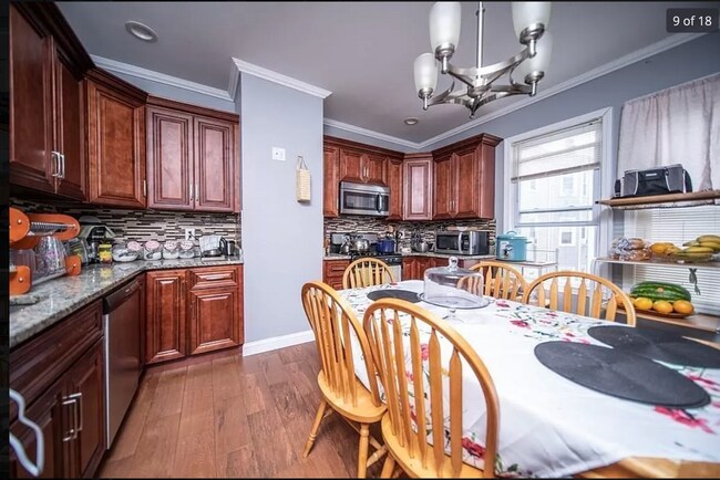 Kitchen - 21 Leroy St