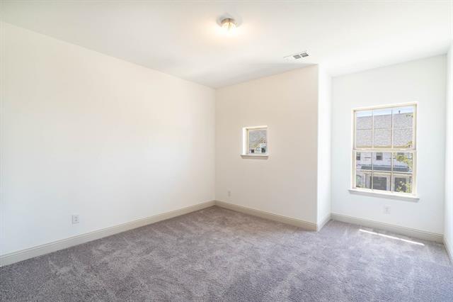 Building Photo - 6123 Blythe Dr