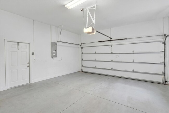 Building Photo - 542 Misty Pine Dr