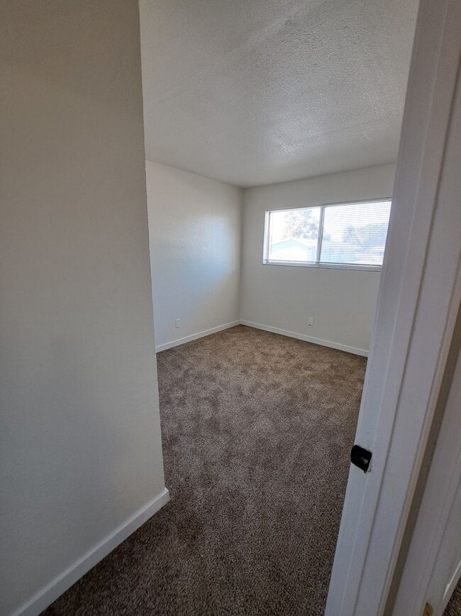 Building Photo - 145 Del Rey Ct