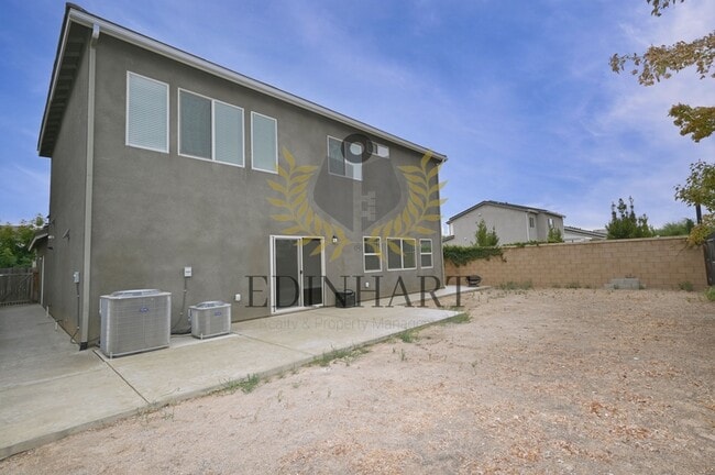 Building Photo - 661 Blue Oak Lane W