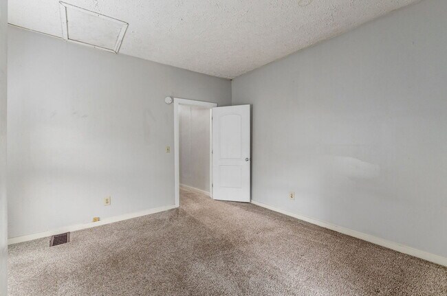 Building Photo - 1518 Worthington St