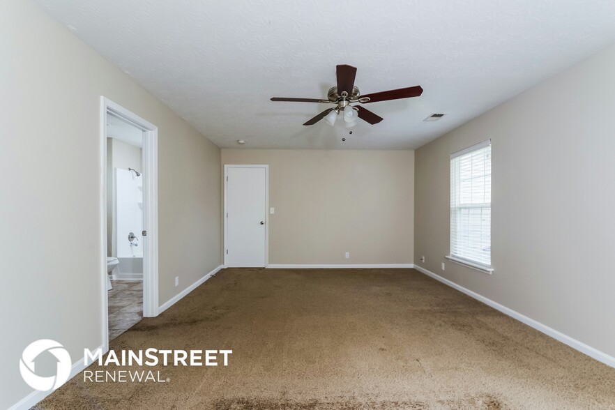 Building Photo - 8104 Apple Valley Dr