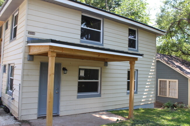 Primary Photo - Upstairs Apartment near school & hospital