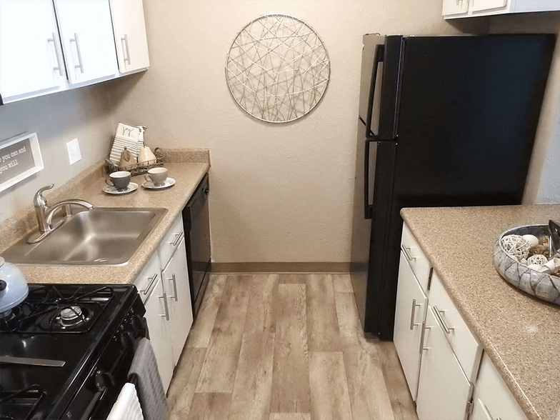 Fully-Equipped Kitchen - Wyoming Place Apartments