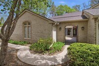 Building Photo - 1234 S Timberview Trail