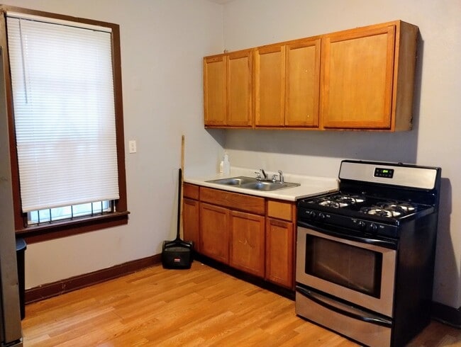 Building Photo - 7939 S Burnham Ave