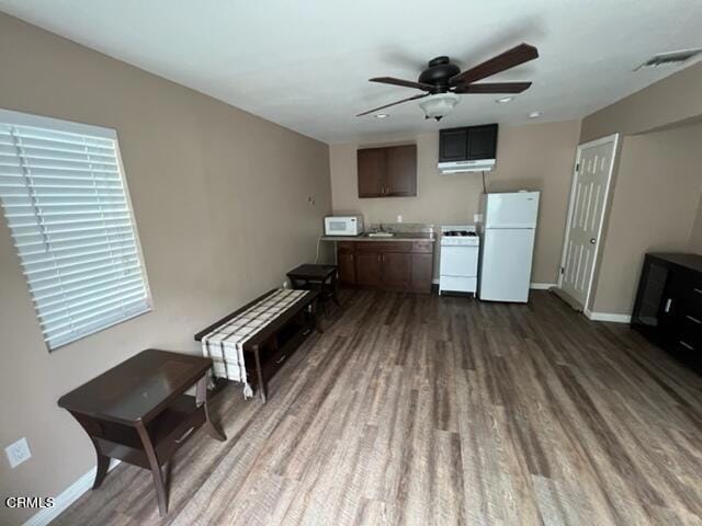 Building Photo - 996 Utica Ave