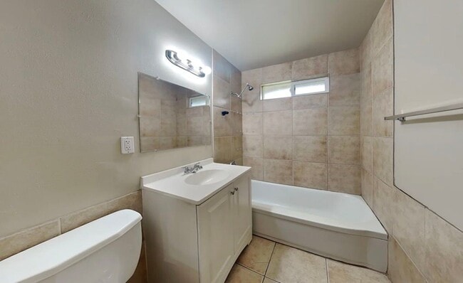 Building Photo - 2191 Pinetop Ln