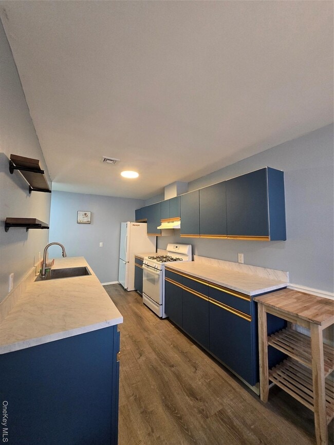 Building Photo - 184 Deer Ct Dr