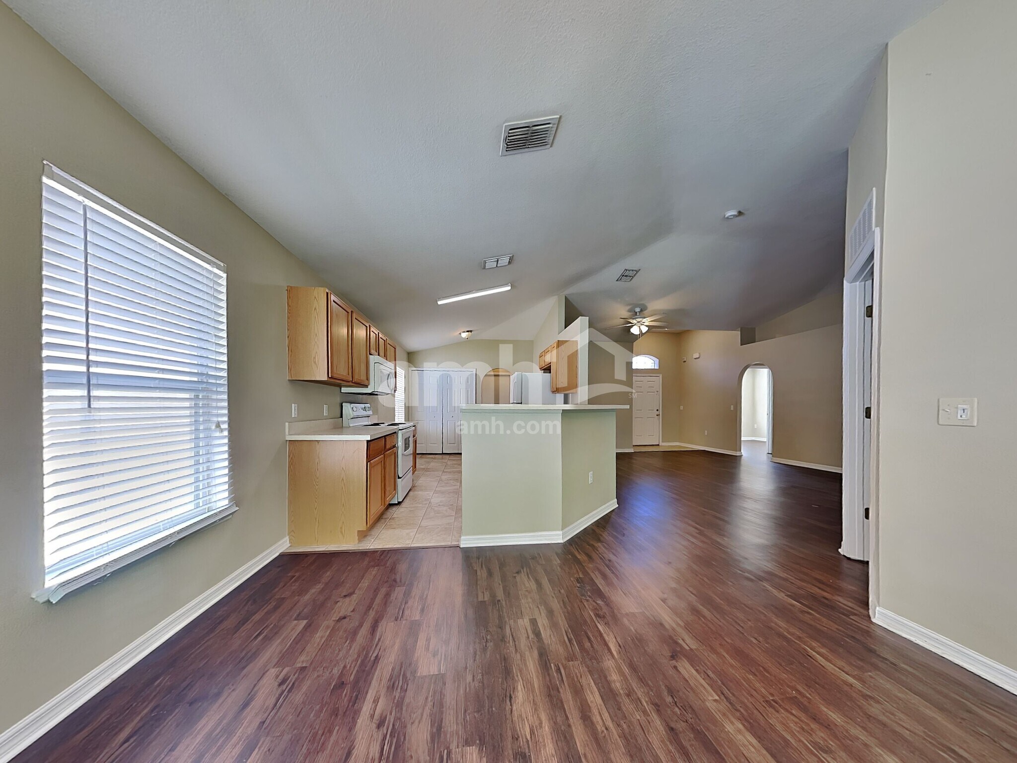 Building Photo - 3245 Helmel Ct