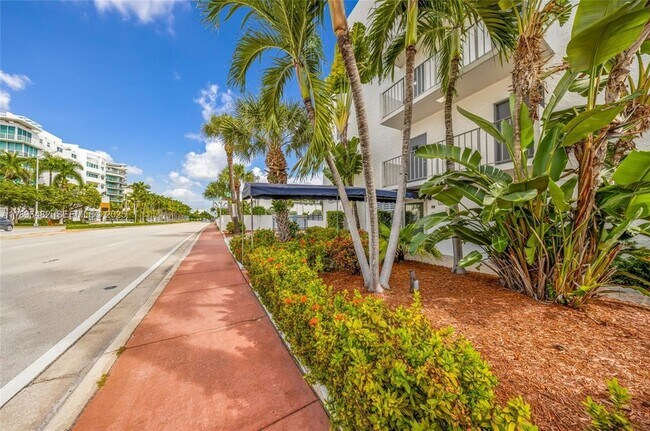 Building Photo - 6545 Indian Creek Dr