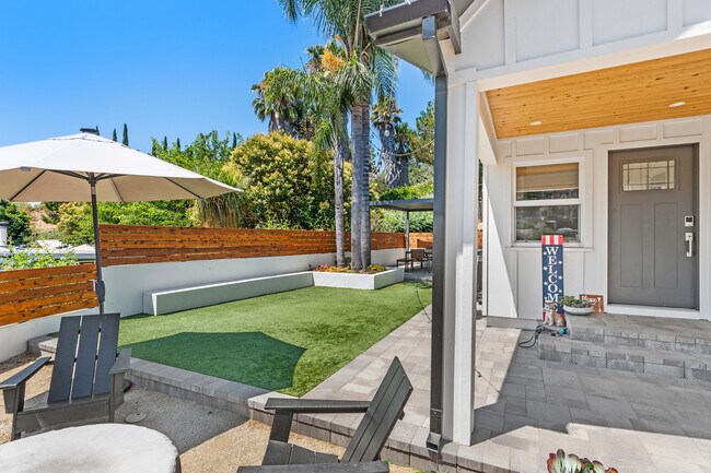 Building Photo - 246 Copper Ave