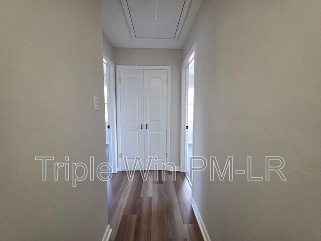 Building Photo - 1408 Johnson St