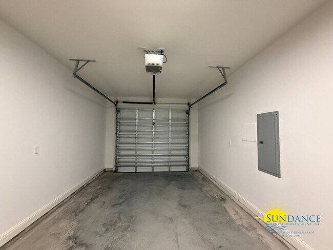 Building Photo - Brand-New 3 Bedroom Townhome in Fort Walton Beach!