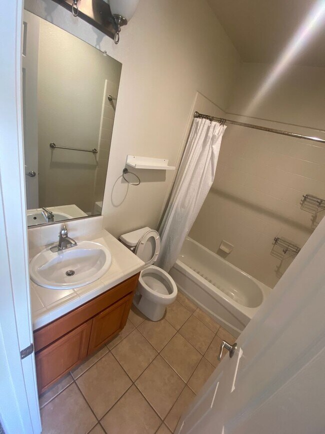 Building Photo - $4,290 / 4 BR -2170 SF - STUNNING SAN JOSE HOME IN BERRYESSA A MUST SEE!