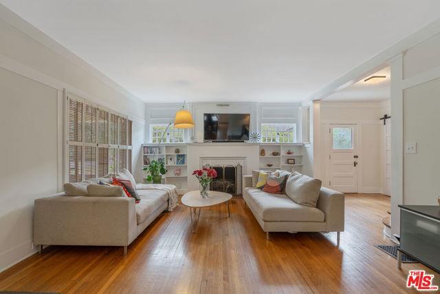 Building Photo - 655 S Hudson Ave