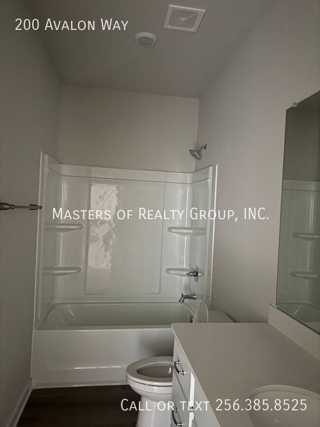 Building Photo - 200 Avalon Wy