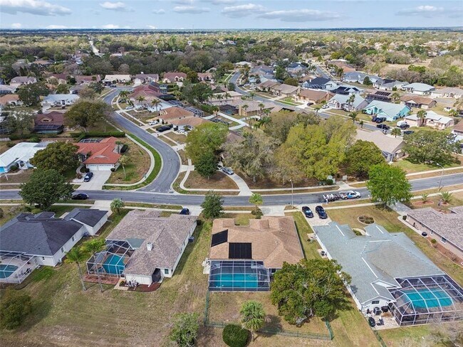 Building Photo - 1062 Greenturf Rd