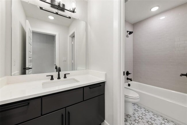 Building Photo - 6216 Bower Wl Rd