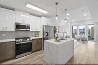 Building Photo - 412 Whiton St