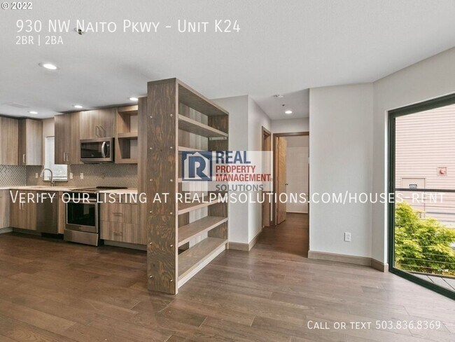 Building Photo - 930 NW Naito Pkwy