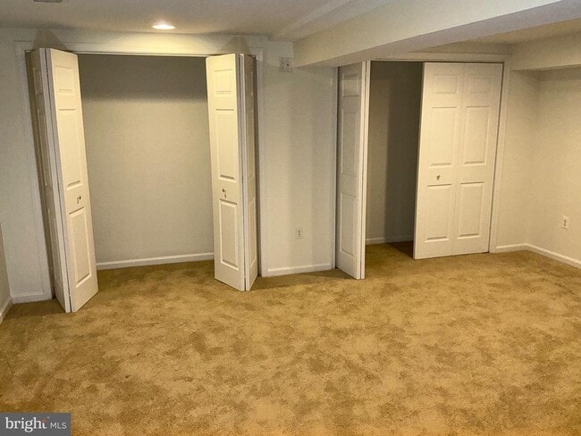 Building Photo - 4701 Red Fox Dr