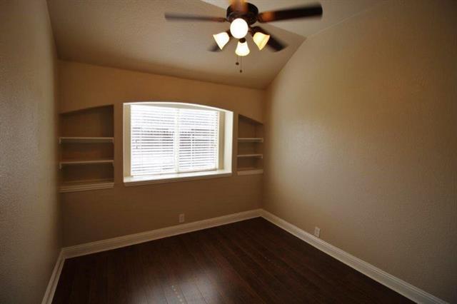 Building Photo - 6613 Meadow Glen Dr