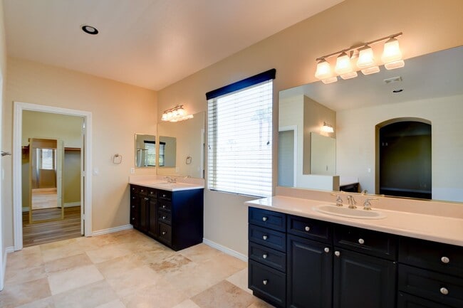 Building Photo - Rhodes Ranch Luxury Home with Pool