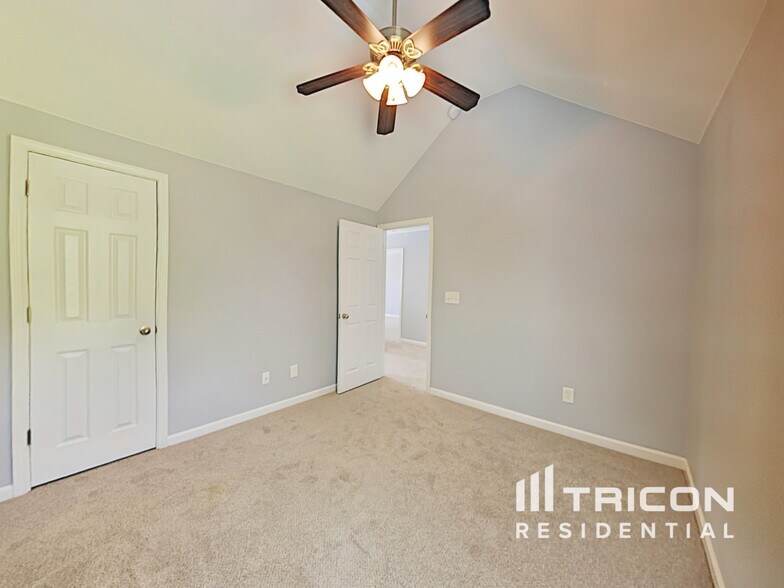 Building Photo - 1429 Rheo Ct NW