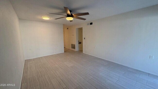 Building Photo - 12847 N 113th Ave