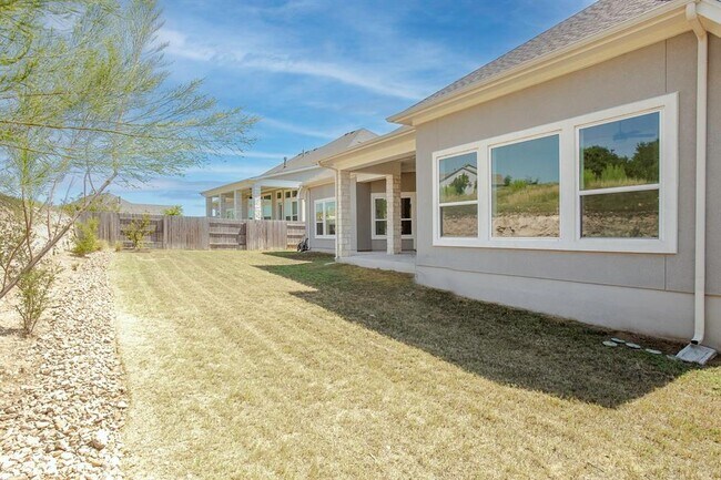 Building Photo - 151 Starfire Dr