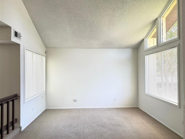 Building Photo - 12706 Villawood Ln