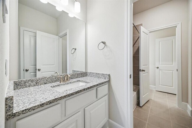 Building Photo - 13803 Dorado Pointe Dr