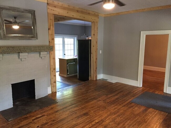 Building Photo - 509 Hodges Gap Rd