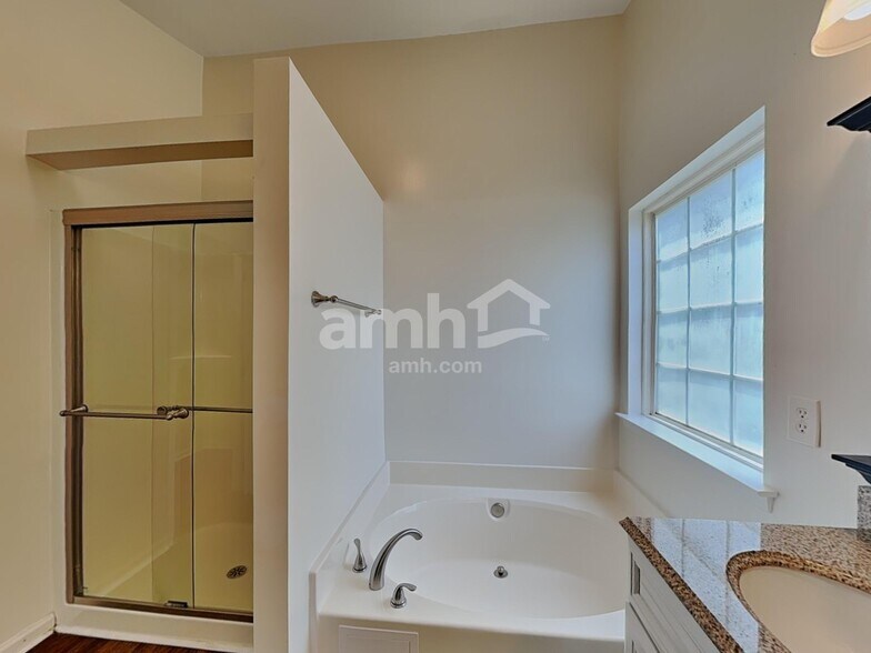 Building Photo - 7628 Nicolette Ct