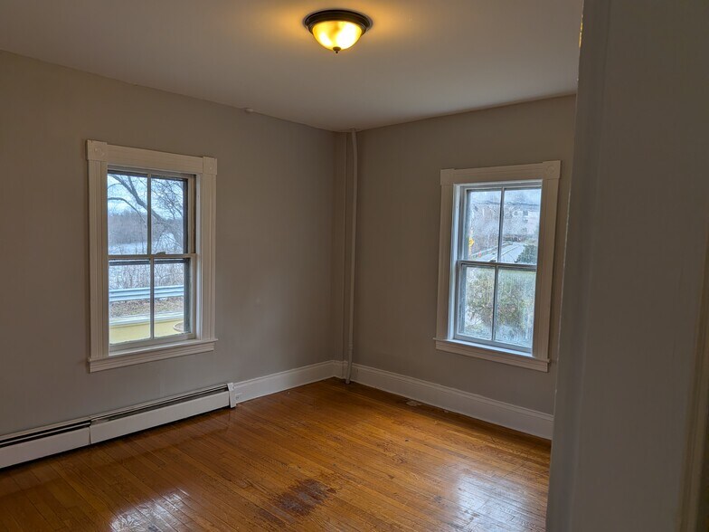 Building Photo - 329 Stackpole St
