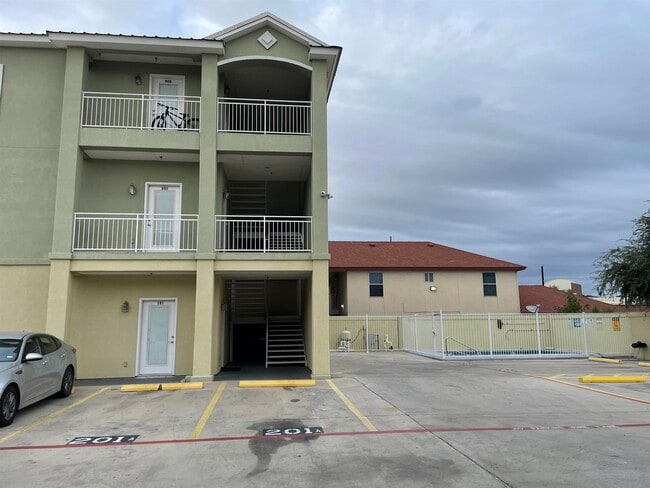 Building Photo - 5402 Marcella Ave