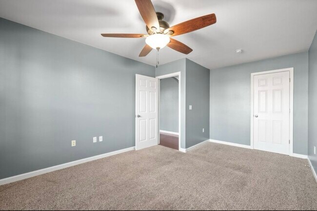 Building Photo - 1354 Loren Circle