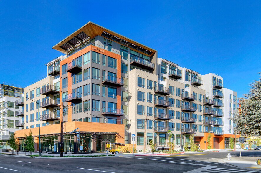 Building Photo - 400 San Antonio Rd