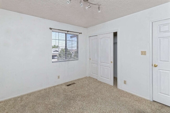 Building Photo - 2 Story Home in Rivers Edge 3 with RV Stor...