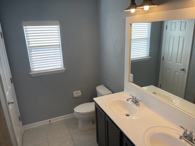 Building Photo - Beautiful 2 Story Home in St. Johns County!