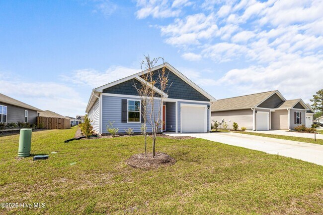 Building Photo - 214 Cleat Dr